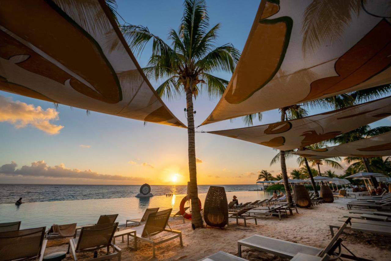 Papagayo Beach Resort (Adults Only) Віллемстад Екстер'єр фото