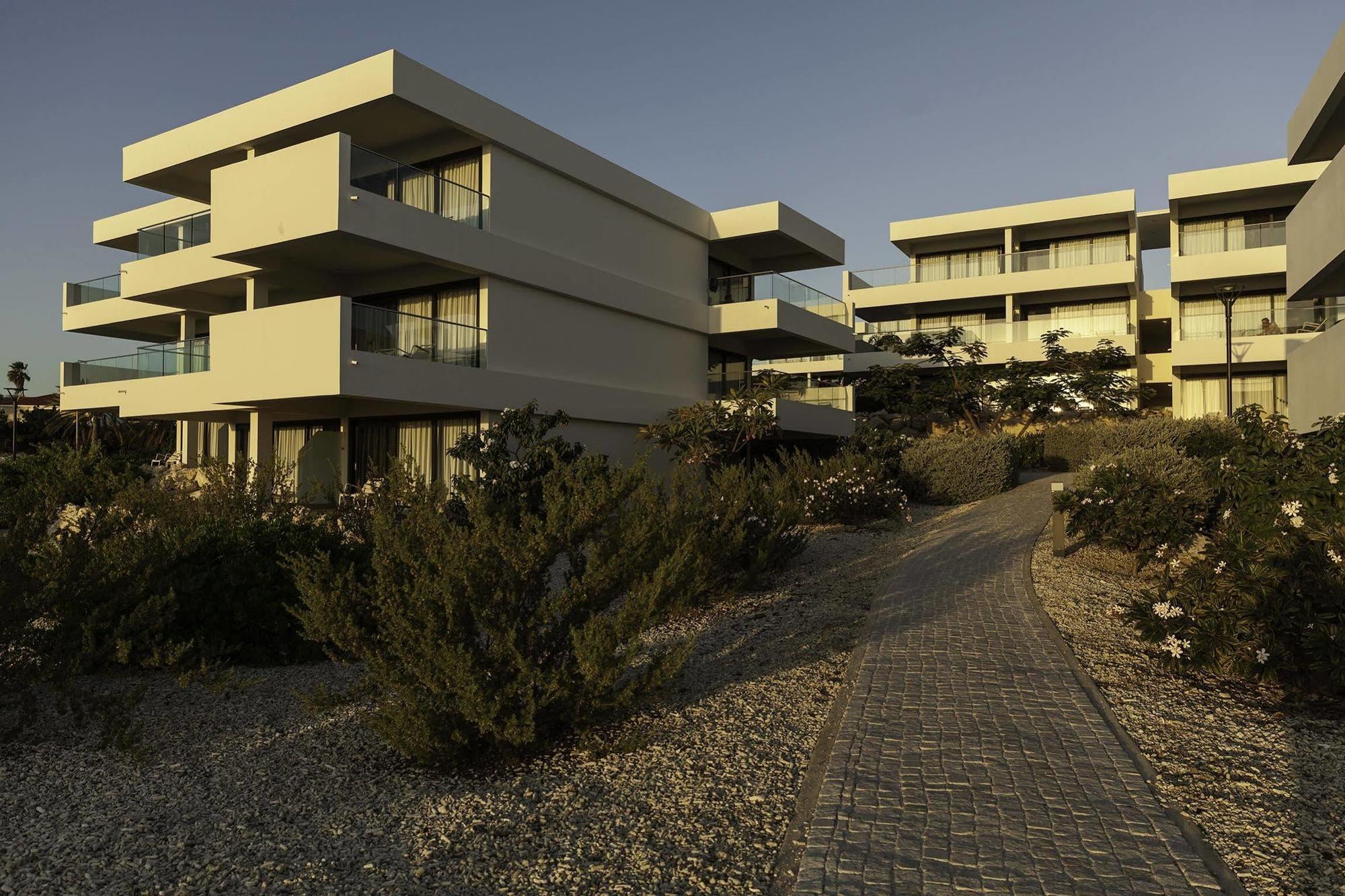 Papagayo Beach Resort (Adults Only) Віллемстад Екстер'єр фото