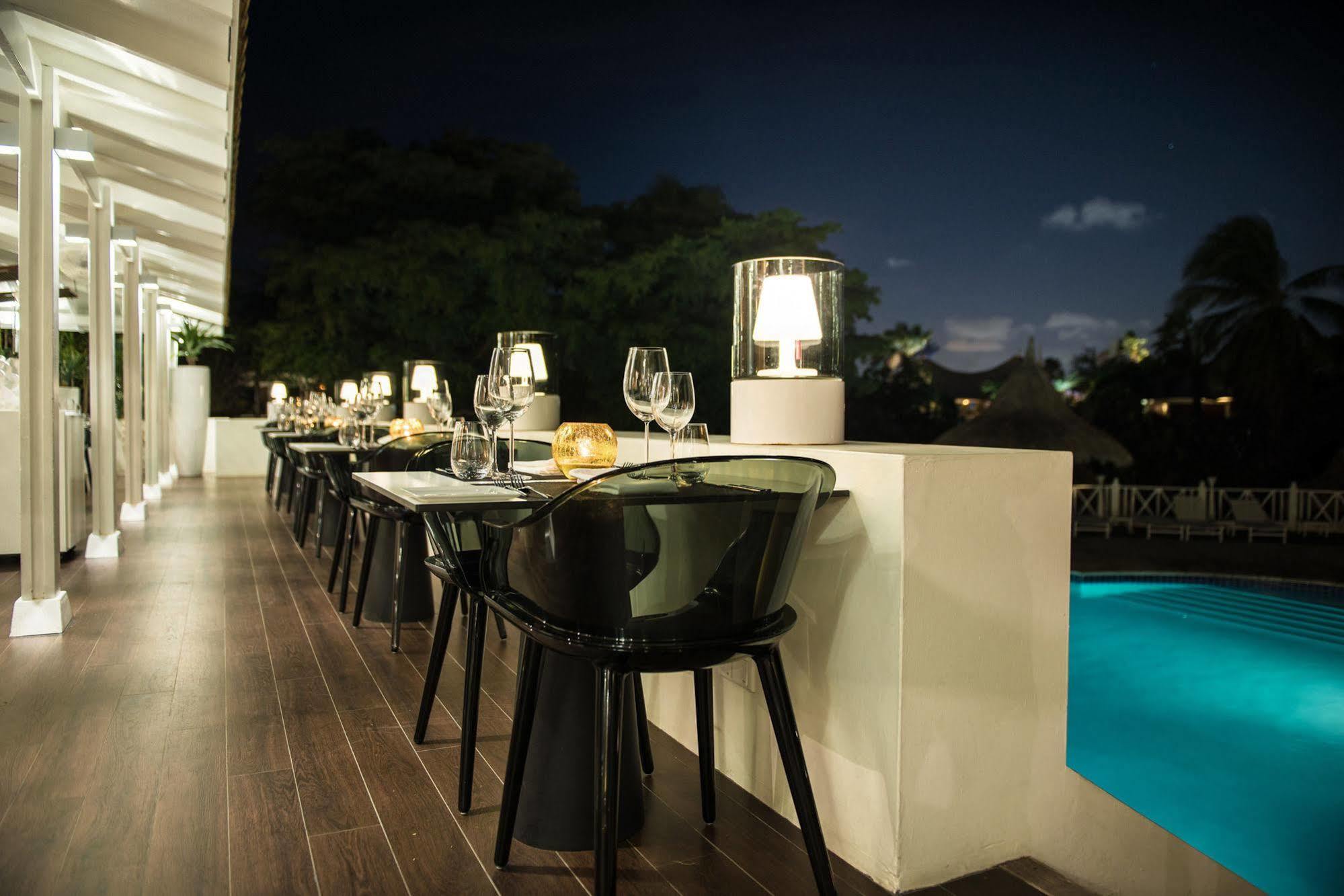 Papagayo Beach Resort (Adults Only) Віллемстад Екстер'єр фото