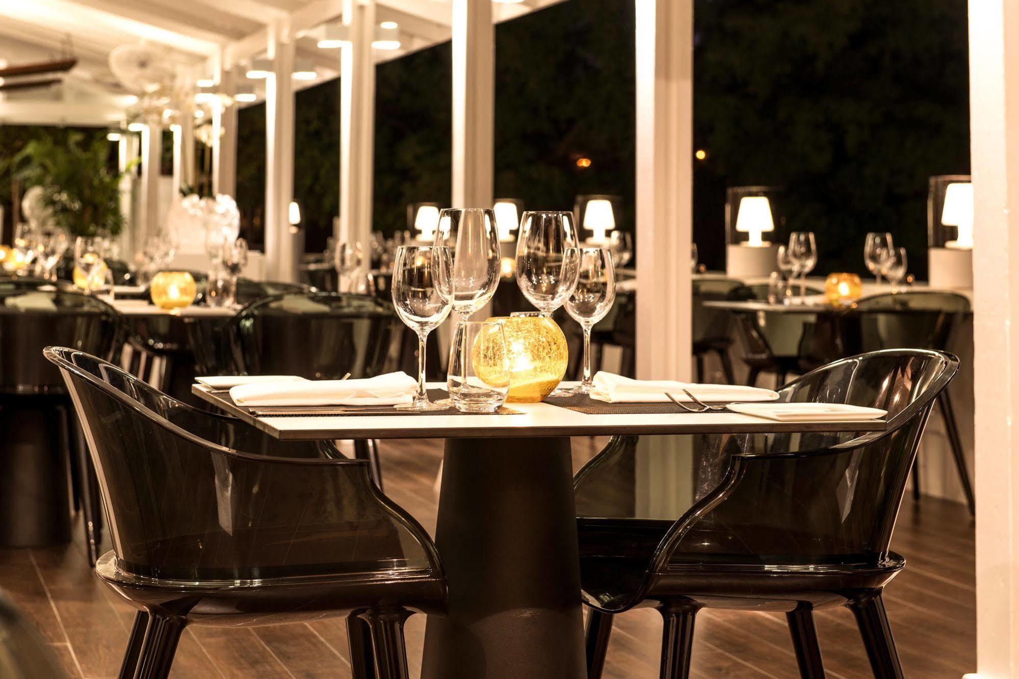 Papagayo Beach Resort (Adults Only) Віллемстад Екстер'єр фото